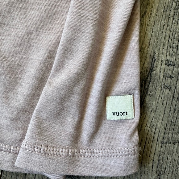 Vuori Lux Performance Tank- Mauve- Large - Picture 3 of 3